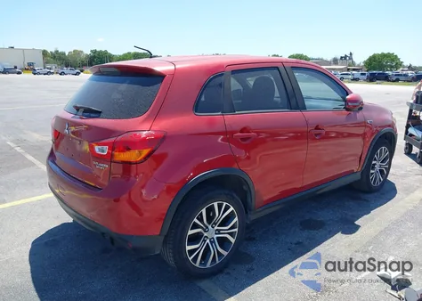 2016 Mitsubishi Outlander Sport 2.0 Es z USA, uszkodzony, nr VIN JA4AP3AU5GZ040786